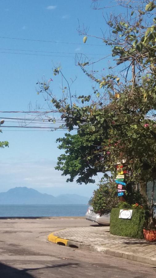 Acomodação com café da manhã  Varanda Vista O Mar Ubatuba